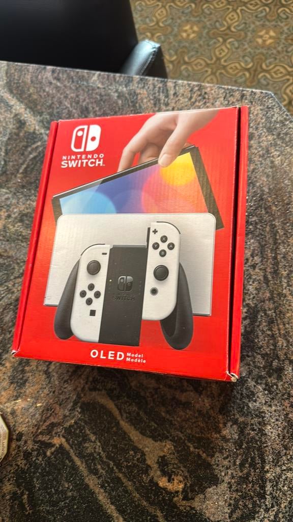 Nintendo switch oled, Games en Spelcomputers, Spelcomputers | Nintendo Switch, Ophalen, Zo goed als nieuw, Switch OLED
