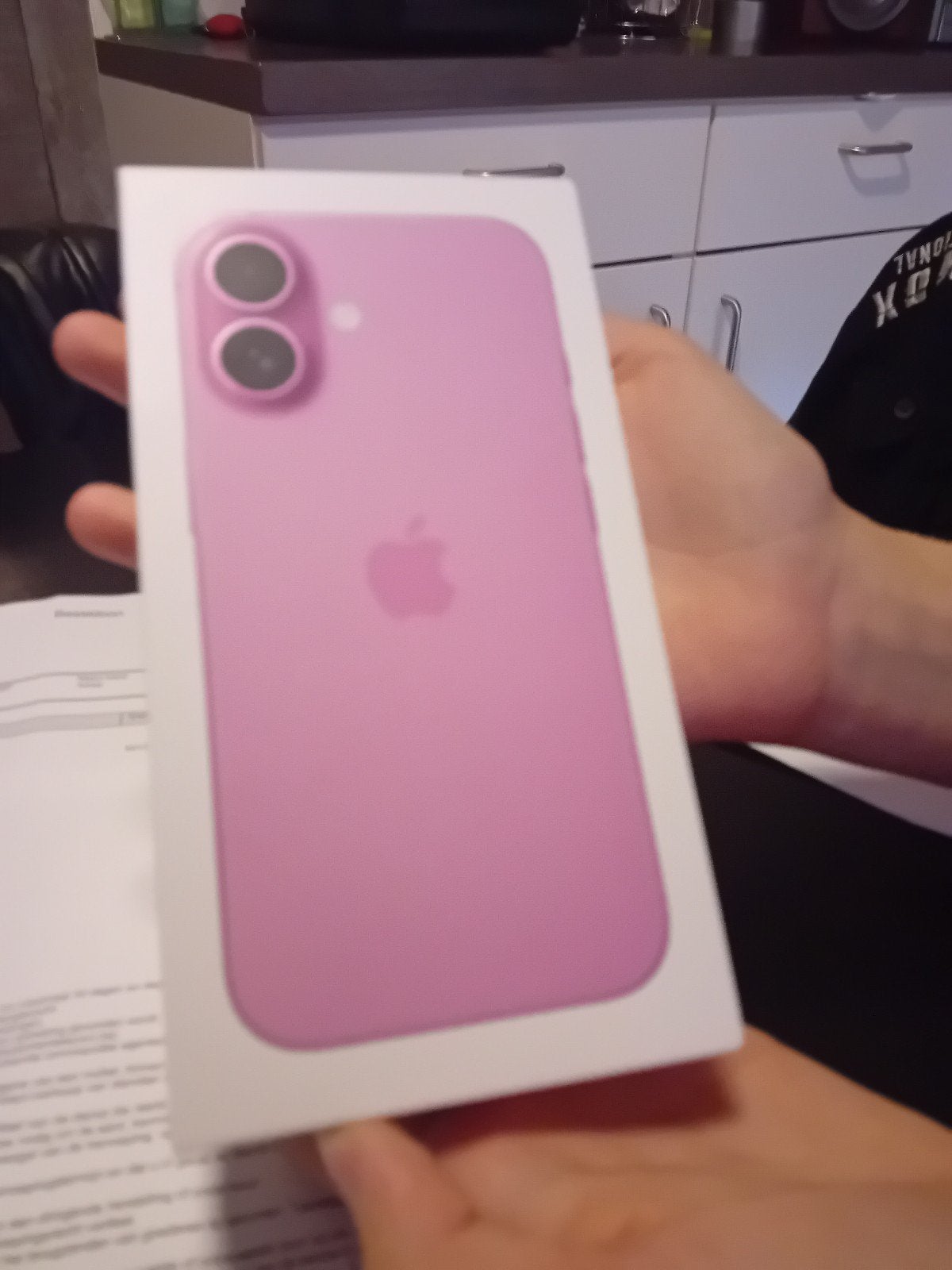 I phone 16 pink 128 gb nieuw, Telecommunicatie, Mobiele telefoons | Apple iPhone, Ophalen of Verzenden