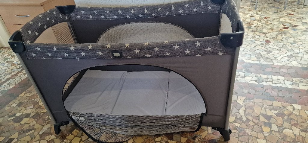 Vend parc parapluies bébé/enfant., Enlèvement, Utilisé