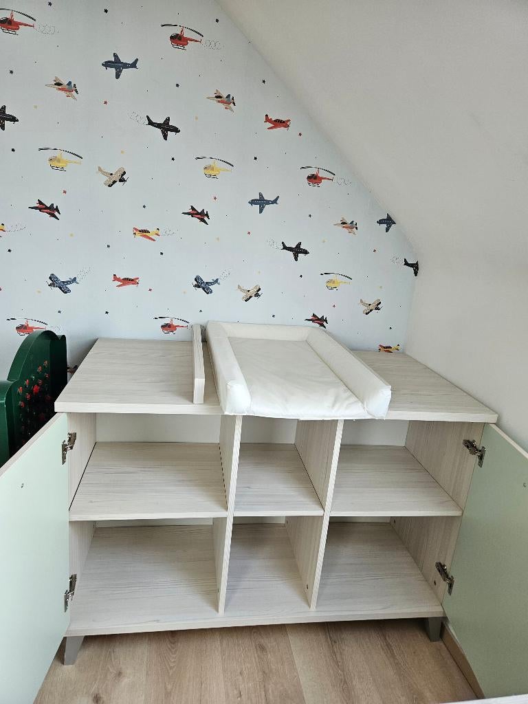 Meuble à langer, Espace pour les pieds, Utilisé, 50 à 70 cm, 100 cm ou plus