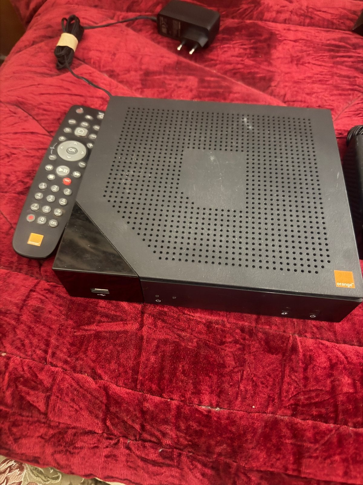 Décodeur tv box/casque, Enlèvement, Comme neuf, Décodeur
