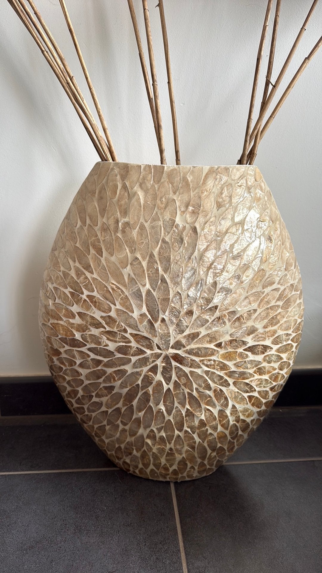 Vase, Huis en Inrichting, Ophalen, Zo goed als nieuw, Beige