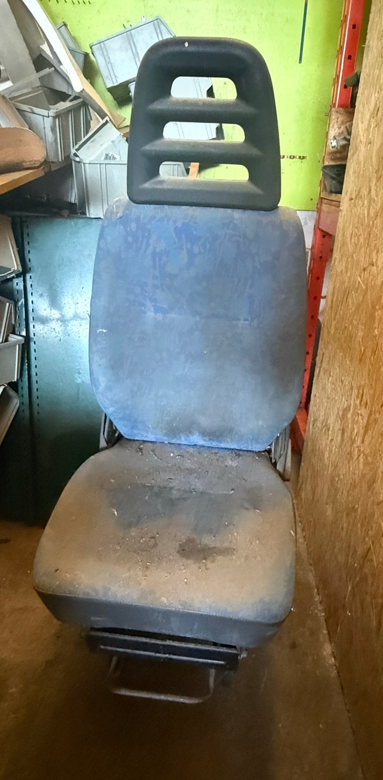 Iveco daily chauffeurstoel, Enlèvement, Révisé