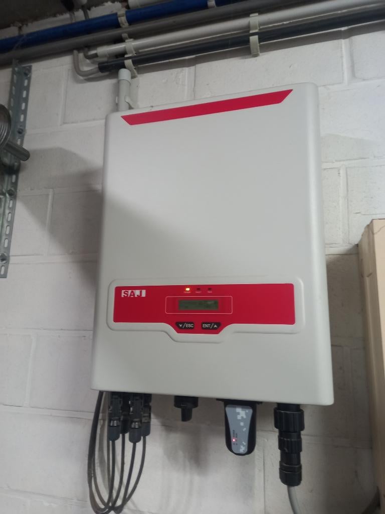 Omvormer SAJ, Enlèvement, Utilisé, Autres types, 200 watts-crêtes ou plus