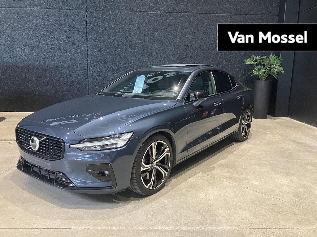 Volvo S60 B4 Ultimate Dark Aut. NAVI | LEDER | H&K Sound | 3, Auto's, Volvo, 4 deurs, Stof, Blauw, S60