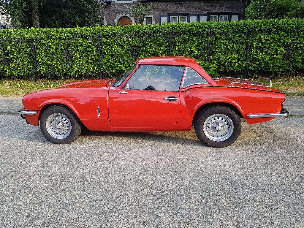 Ancêtre Triumph Spitfire 1500 cabriolet rouge, Autos, Rouge, Achat, 1493 cm³, Boîte manuelle