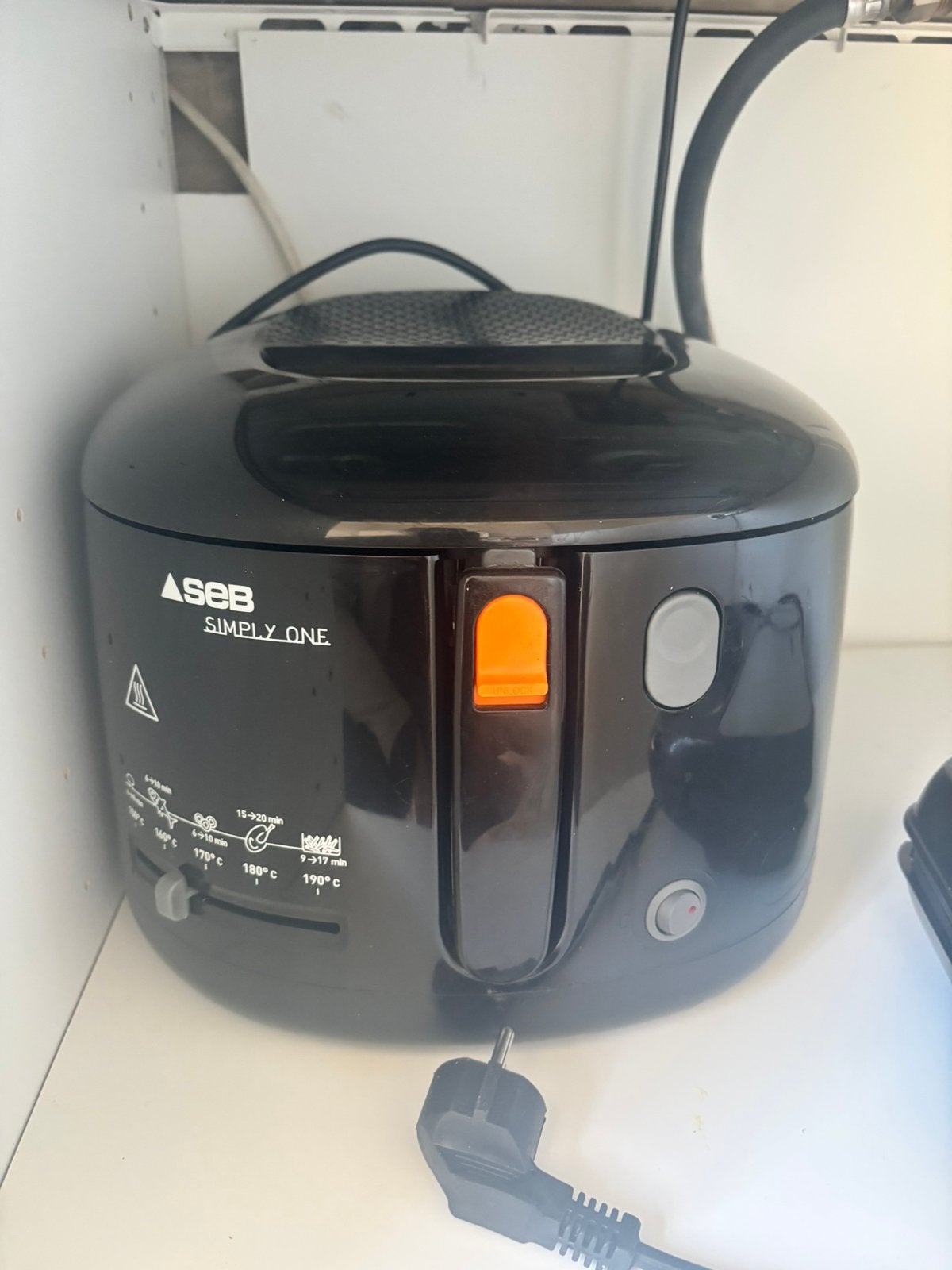 Friteuse domo, 2 tot 3 liter, Ophalen of Verzenden, Gebruikt