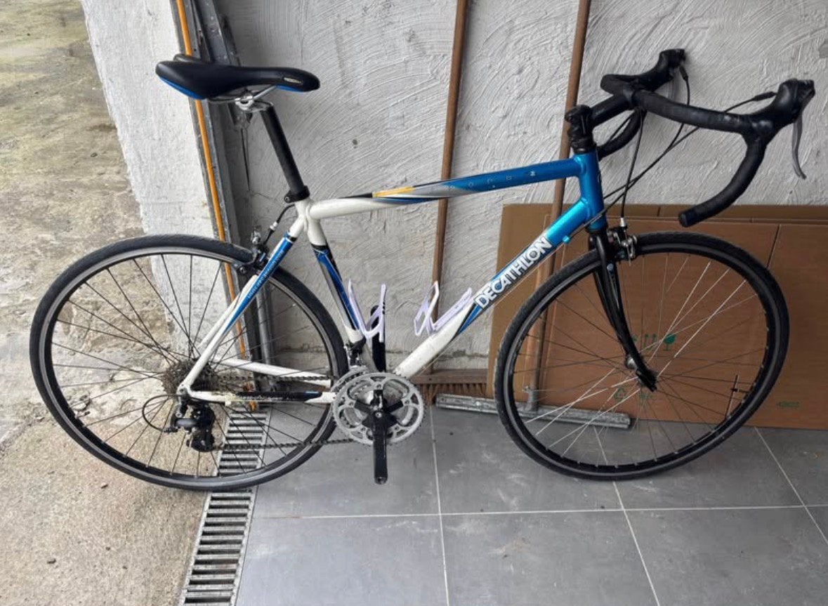 Koersfiets decathlon, Fietsen en Brommers, Ophalen, Zo goed als nieuw, Aluminium