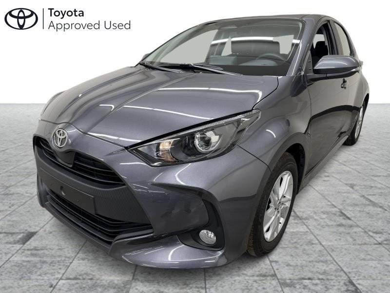 Toyota Yaris Dynamic, Automaat, 1498 cc, 5 deurs, Hybride Elektrisch/Benzine