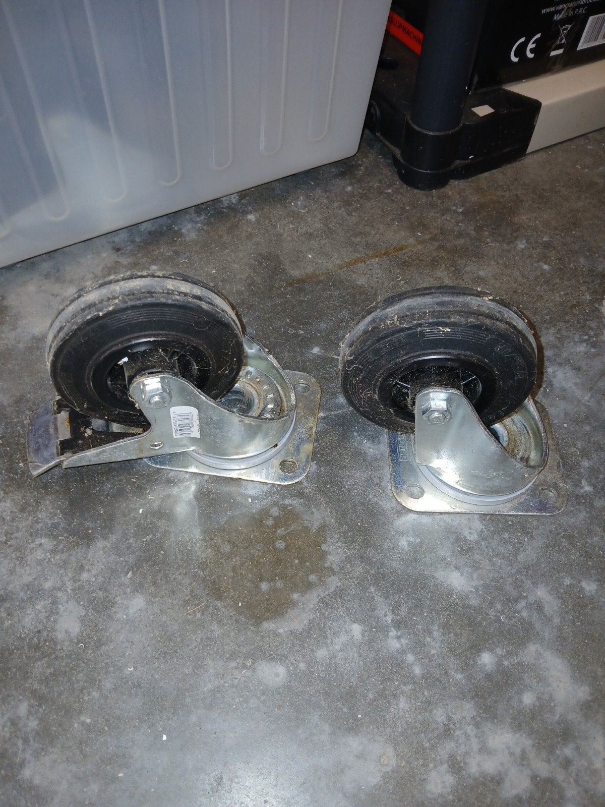 9 stuks Tente zwenkwiel rubber diameter 10 cm., Doe-het-zelf en Bouw, Zwenkwielen, Ophalen