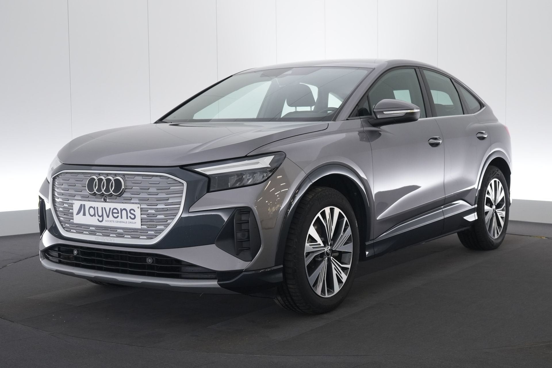 (2CHQ161) AUDI Q4 SPORTBACK E-TRON, Autos, Achat, Entreprise, Carnet d'entretien, 5 portes