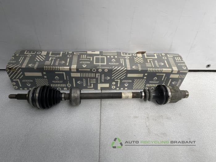 Arbre de transmission avant droit d'un Renault Megane, -, 3 mois de garantie, Utilisé, -