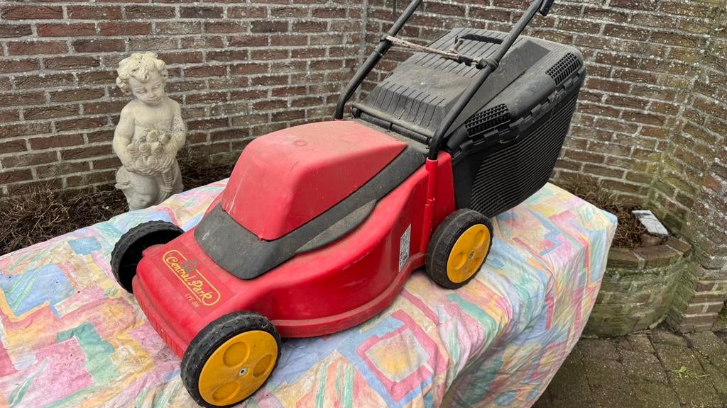 Elektrisch grasmachien, Tuin en Terras, Ophalen, Gebruikt