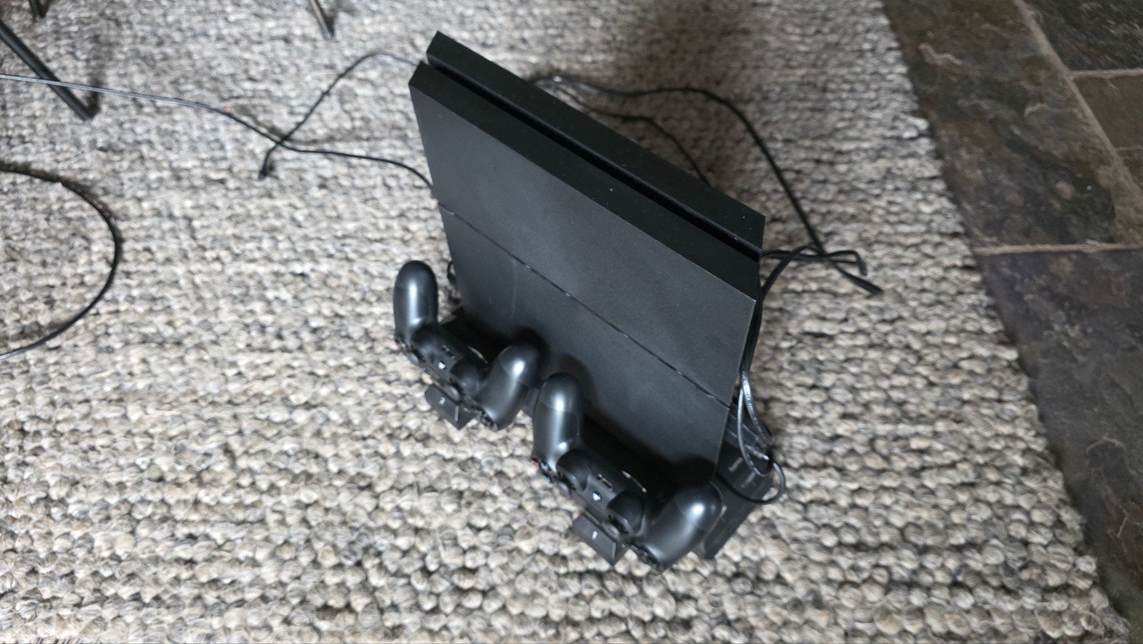 PS4 met 2 controllers en 11 games, Ophalen