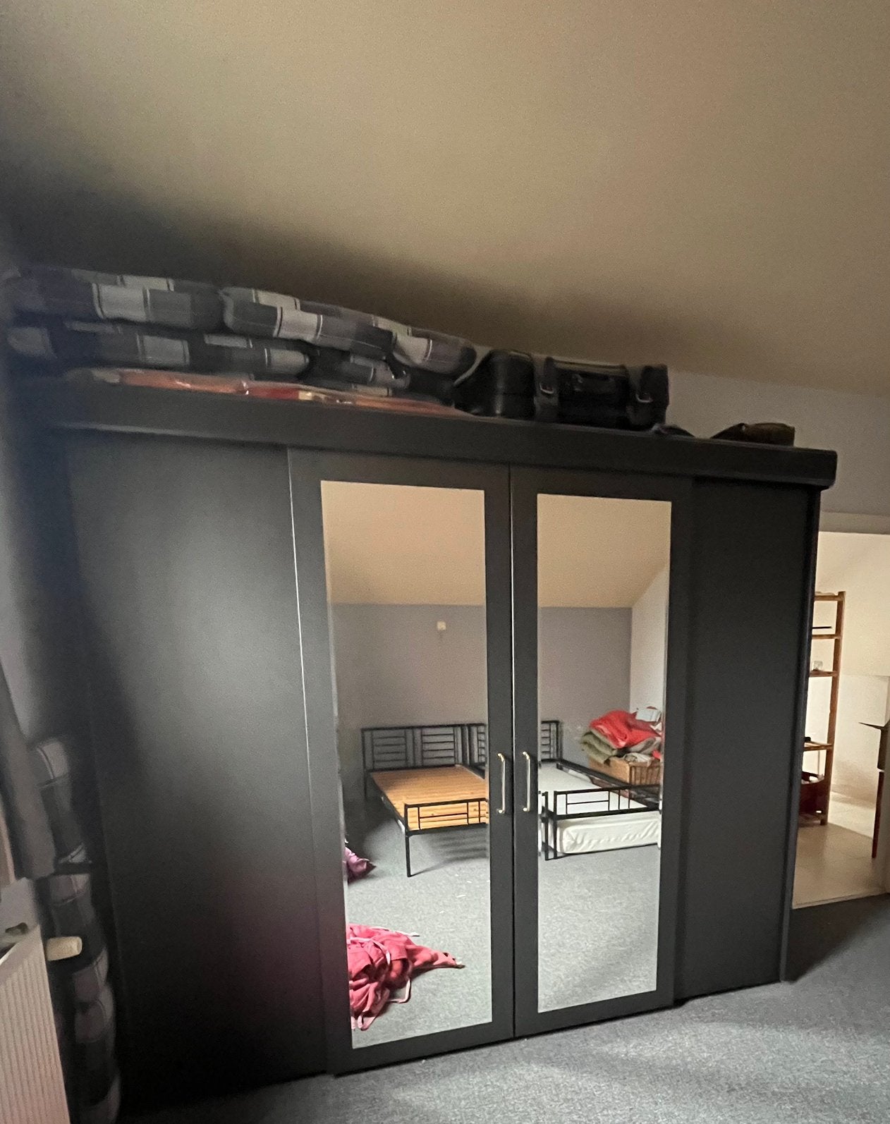 Kleerkast met schuifdeuren in spiegelglas, Huis en Inrichting, Ophalen, 200 cm of meer, Zo goed als nieuw, 200 cm of meer
