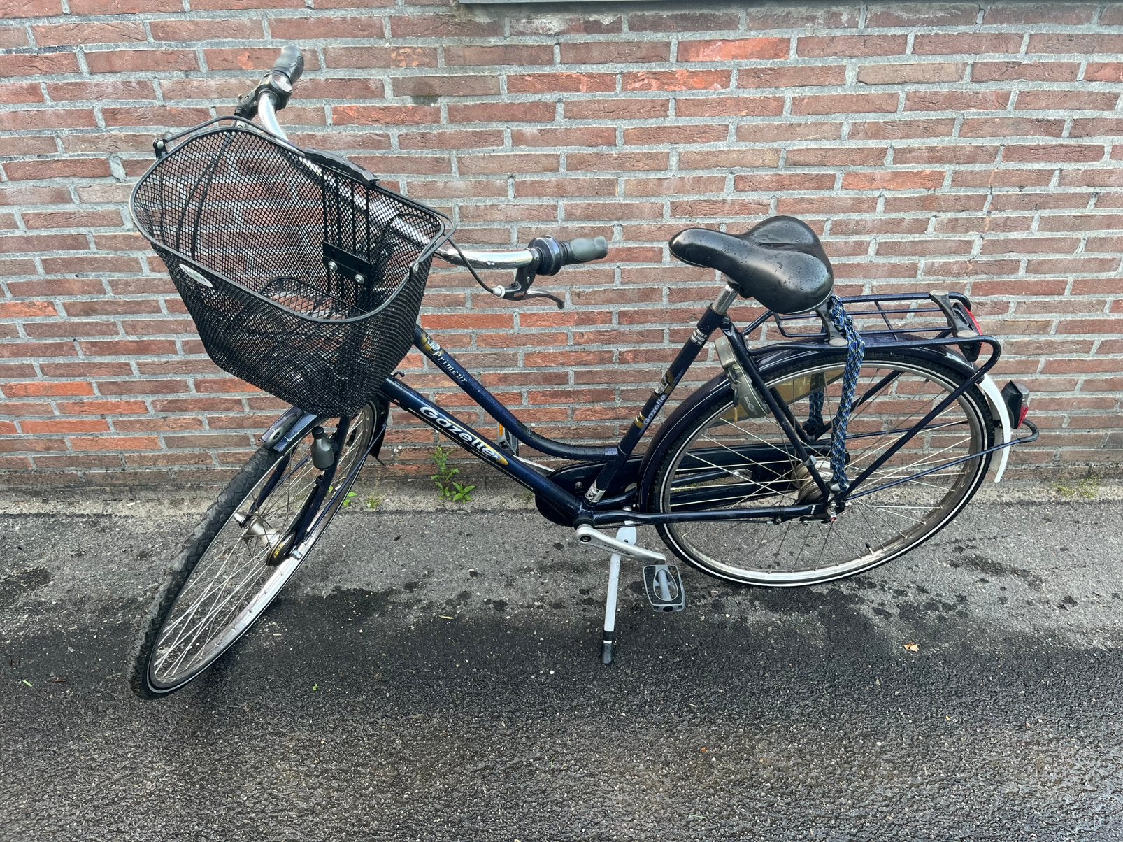 Damesfiets Gazelle – degelijk en rijklaar met mand vooraan, Ophalen, Gebruikt, Versnellingen, 56 cm of meer