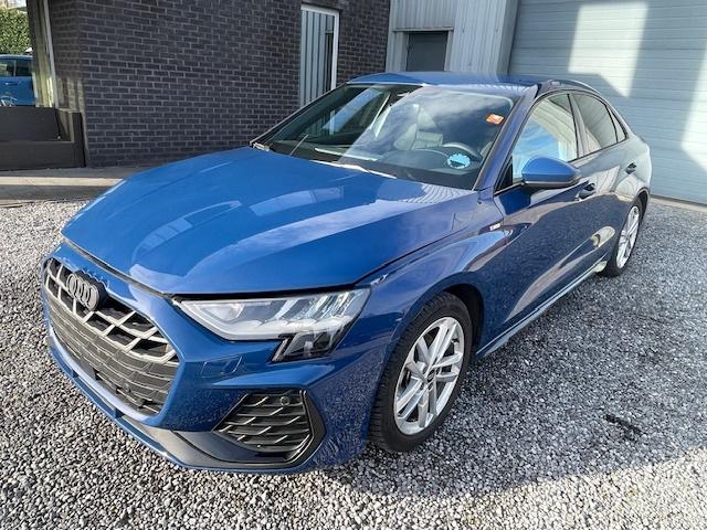 Audi A3 TFSI 1.5 110kw S -Line Limousine hybride .. 6/2025, Auto's, Automaat, Blauw, Bedrijf, Hybride Elektrisch/Benzine