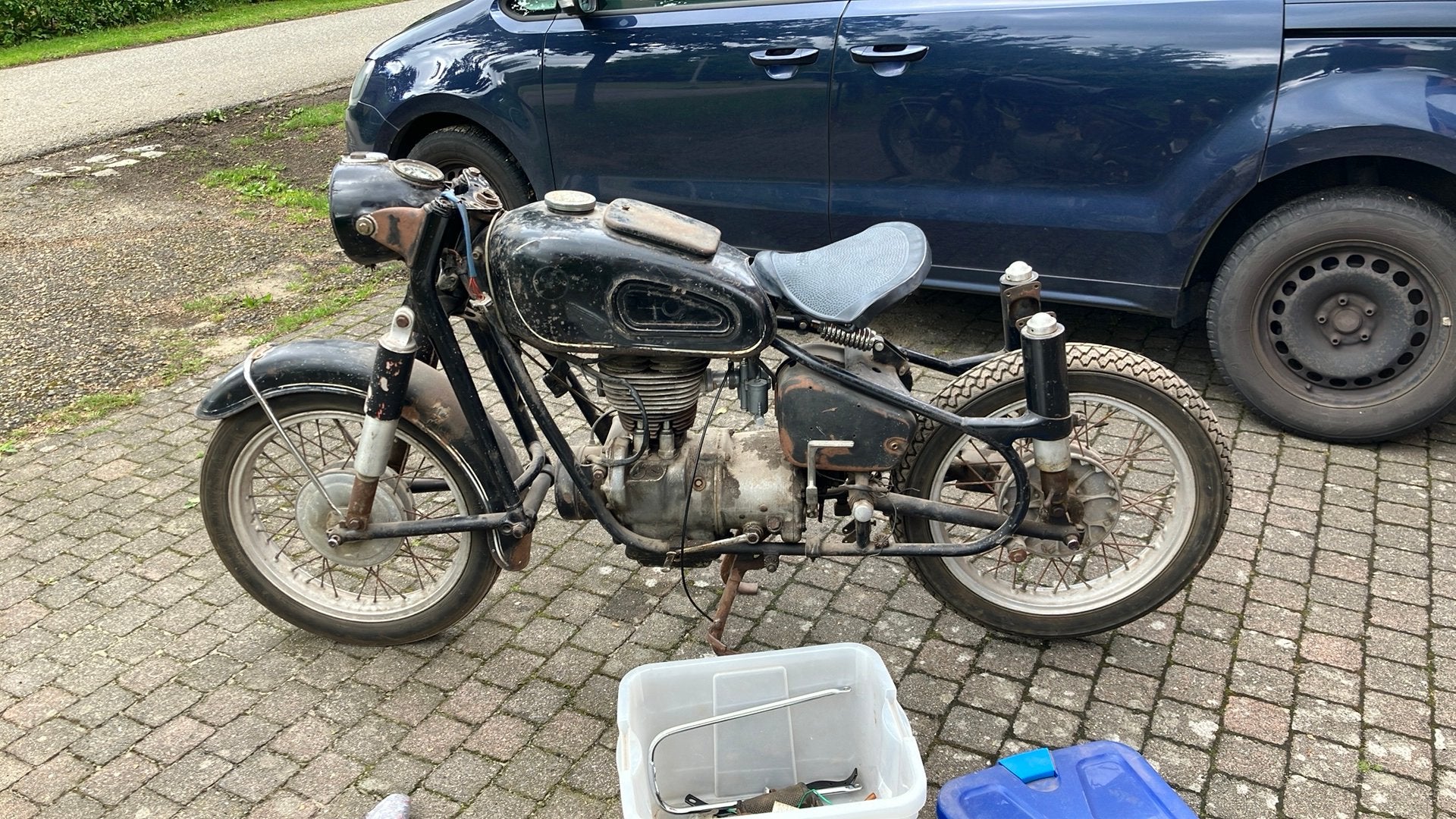 R26/27 BMW, Particulier