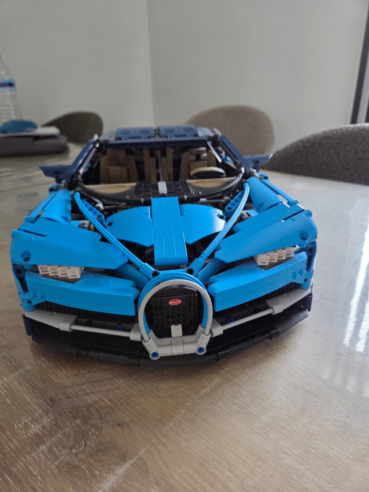 Lego Bugatti Chiron, Ophalen