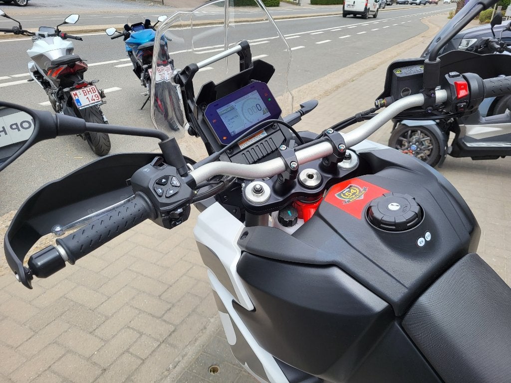 Aprilia Touareg 660, Permis Moto A, Entreprise, Plus de 35 kW, 2 cylindres