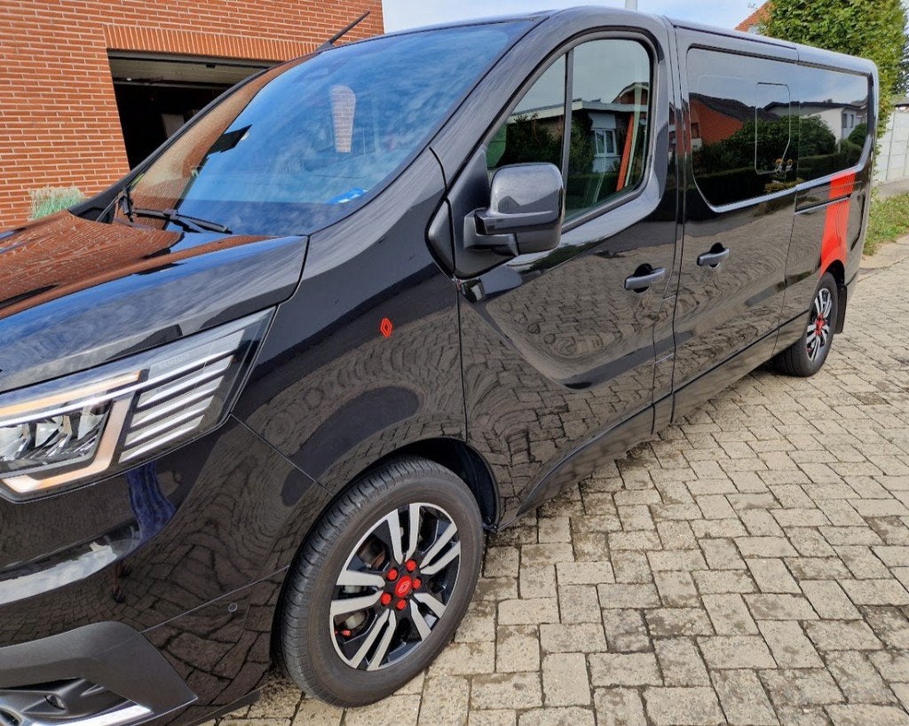 Renault Trafic Red Edition Exclusive L2H1 Euro 6e automaat., Dealer onderhouden, 4 cilinders, Renault, Leder en Stof