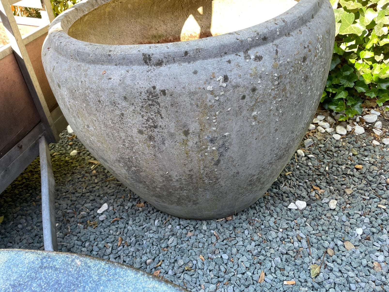 Te koop 4 perfecte grijze beton bloempotten, Tuin en Terras, Ophalen, Zo goed als nieuw, Beton