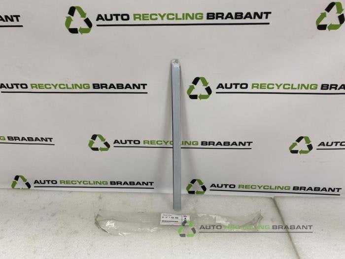 Capuchon de montant B droit d'un BMW 1-Serie, -, 3 mois de garantie, Utilisé, -