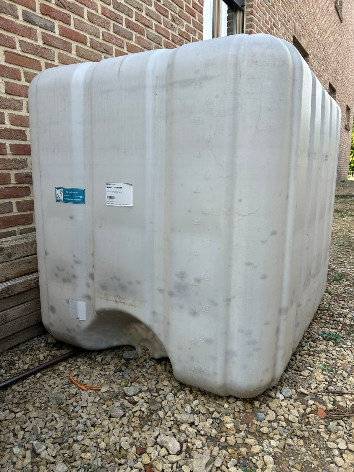 IBC met defecte kraan aansluiting, Tuin en Terras, Ophalen, Zo goed als nieuw