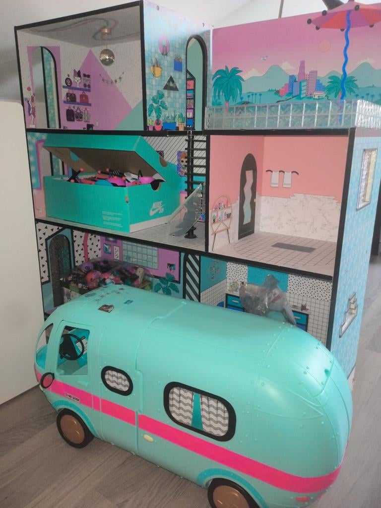 LOL surprise verzameling in goede staat., Kinderen en Baby's, Speelgoed | Poppenhuizen, Ophalen, Poppenhuis