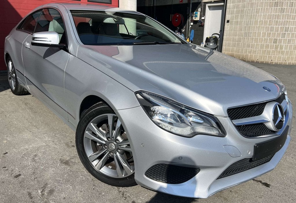 Mercedes-Benz E-Klasse 200 Coupe + CAR-PASS + GARANTIE + NAV, Alarme, Argent ou Gris, Achat, Entreprise