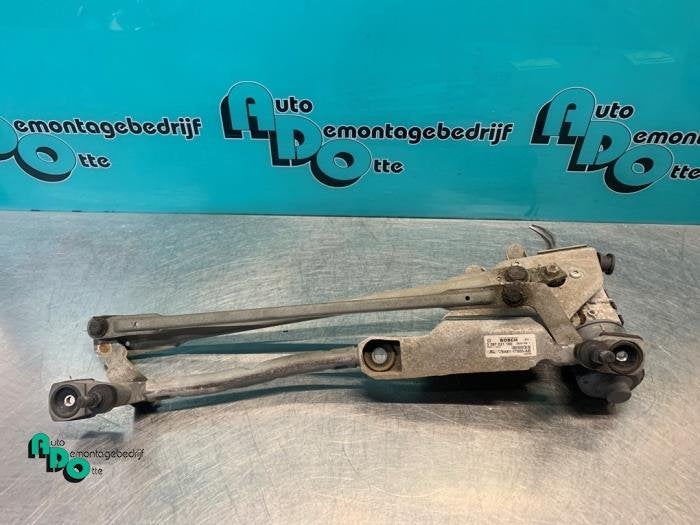 Ruitenwissermotor voor van een Ford Fiesta (Fiesta 08-), Gebruikt, -, -, Ophalen of Verzenden