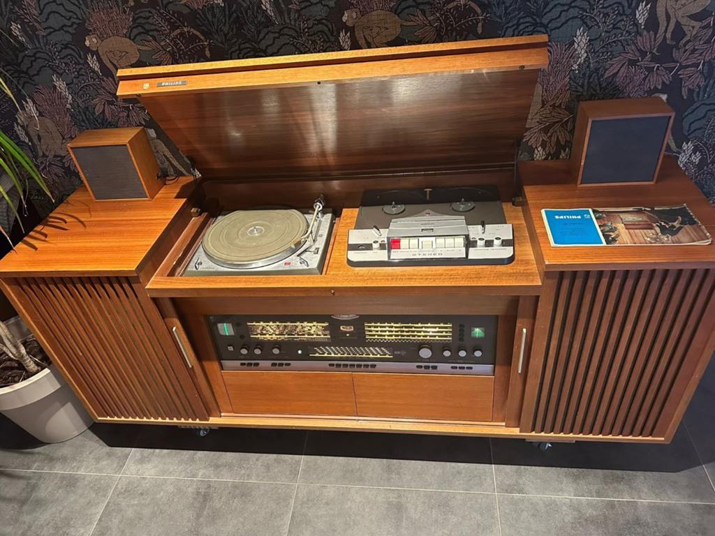 Vintage philips audio meubel, Ophalen