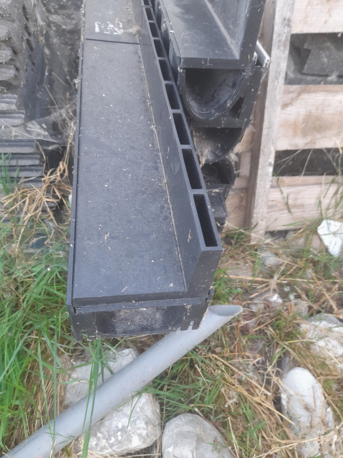 Pvc afvoer goot, Ophalen