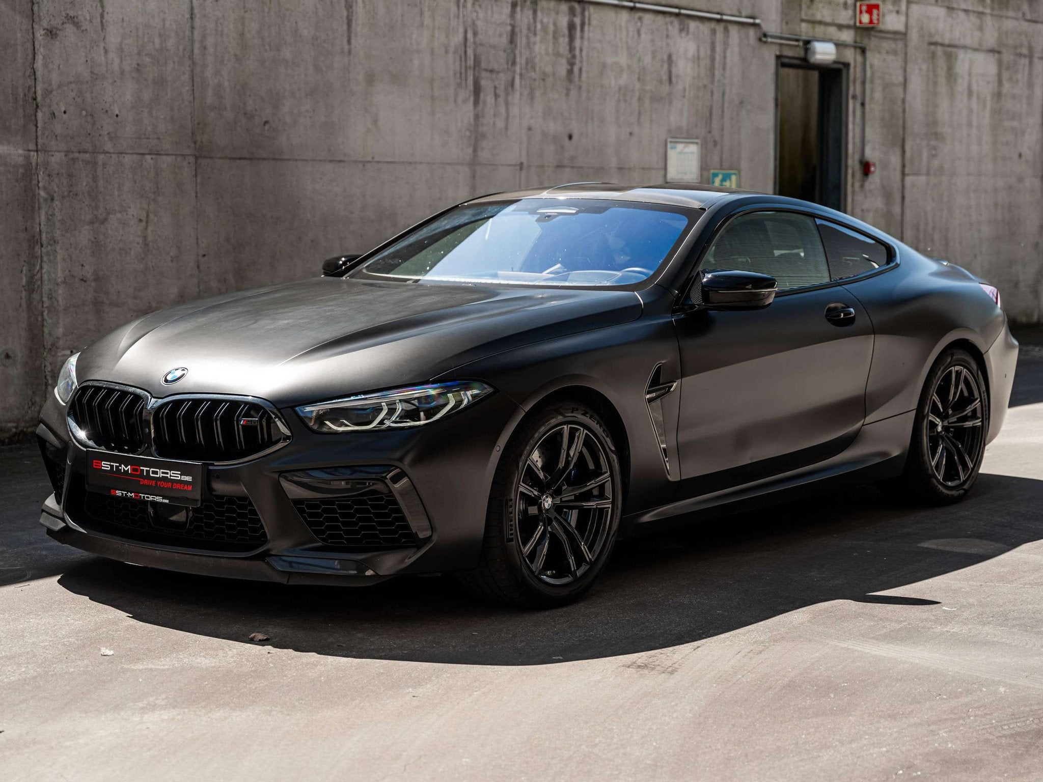 BMW M8 M8 Coupé Competition / MAT PPF/CARBON/FULL OPTION/BE, Auto's, BMW, Automaat, 4 zetels, 4395 cc, Zwart