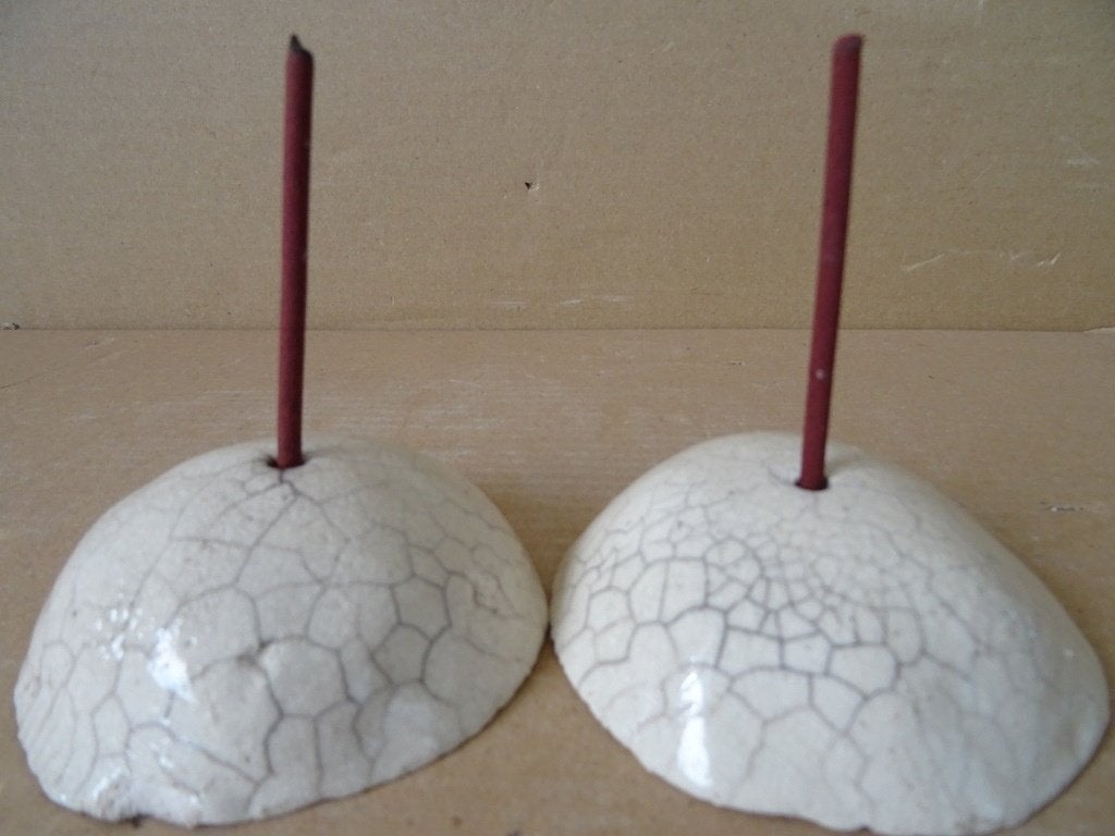 Curiosités ensemble de porte-encens en céramique raku 9 cm, Enlèvement ou Envoi