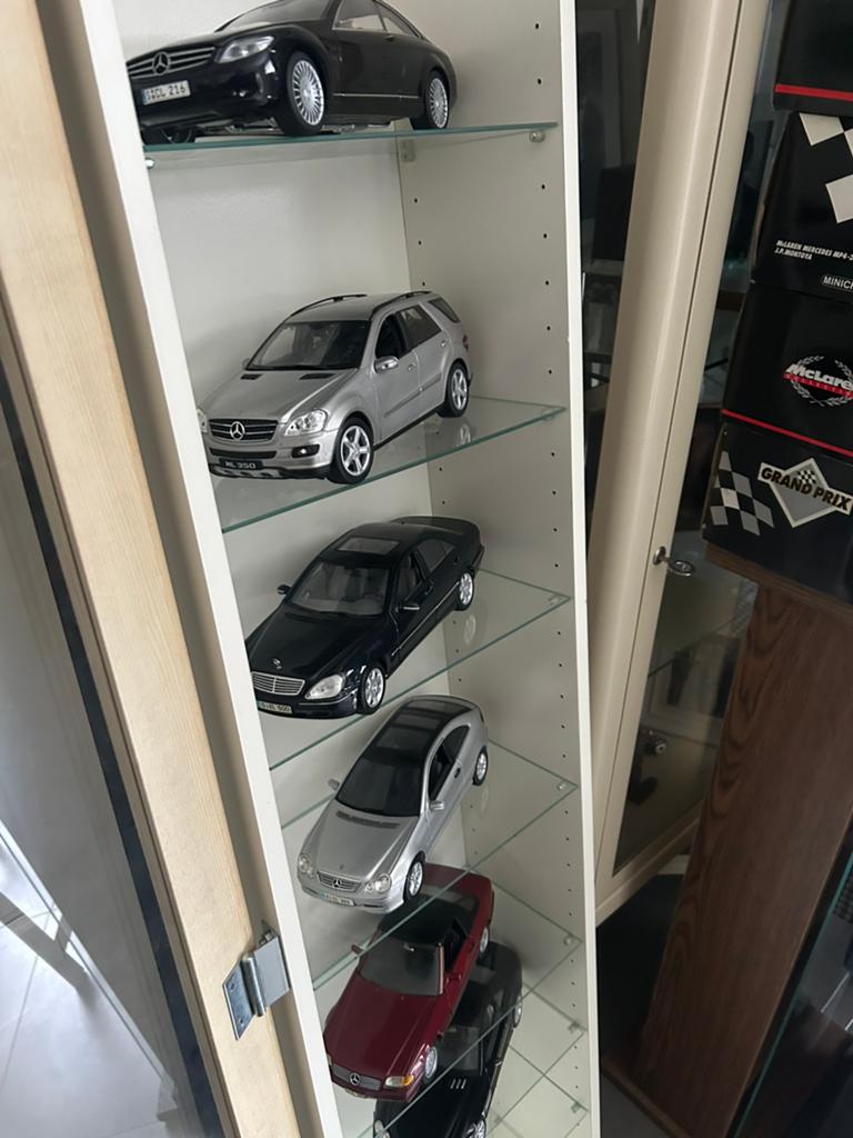 Mercedes, ci-dessus, est Autopart, prix 45€ l'unité, Enlèvement, Comme neuf
