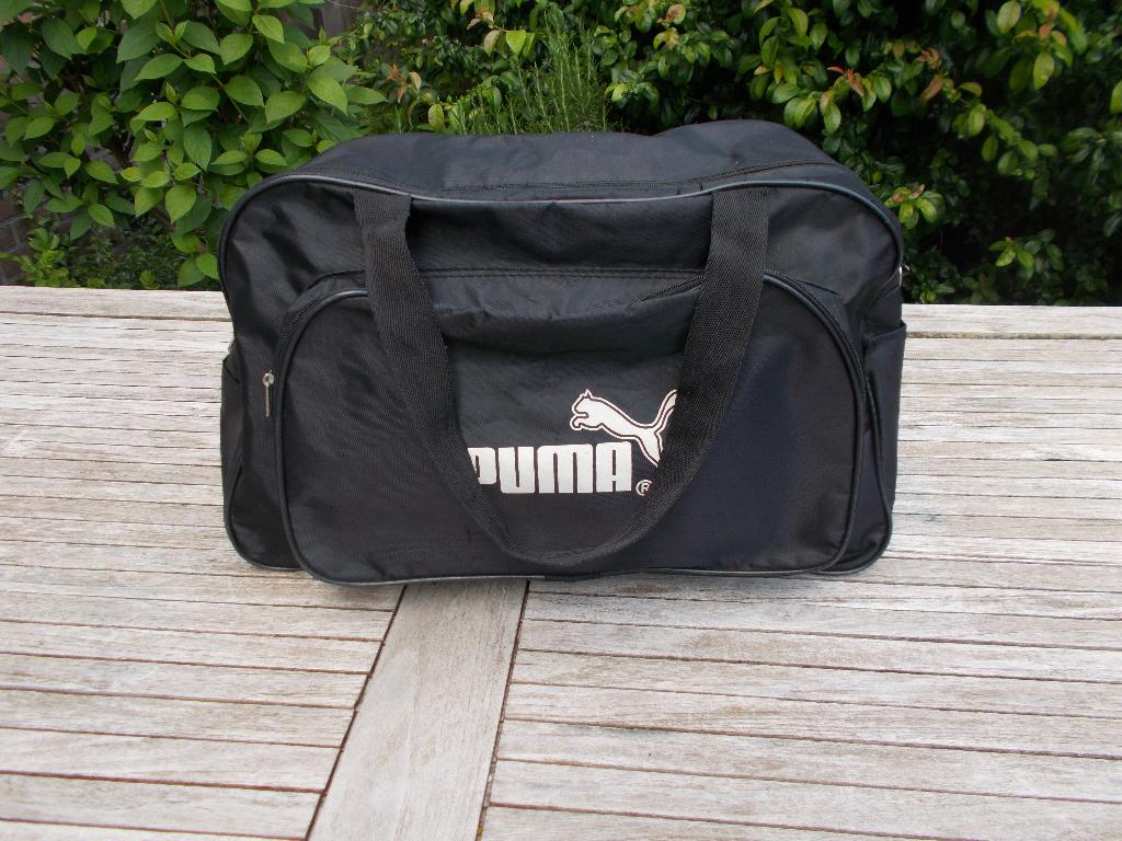 Vintage Puma sporttas, fitnesstas uit de jaren 80 en 90, Handtassen en Accessoires, Tassen | Sporttassen, Gebruikt, Ophalen of Verzenden