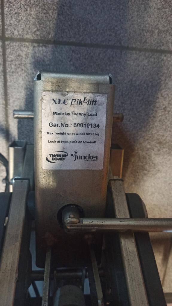 Twinny Load met lift = niet meer tillen met jouw fietsen, Ophalen, Gebruikt, 2 fietsen, Trekhaakdrager