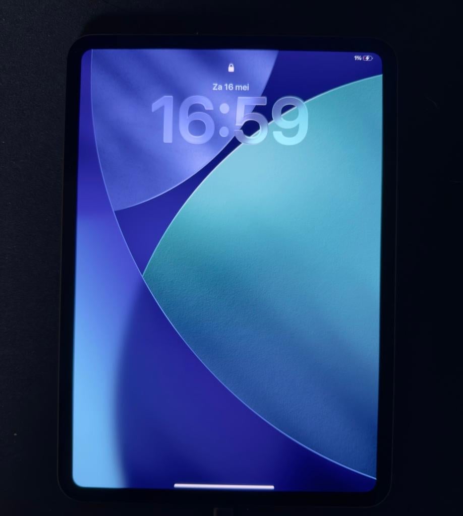 PAKKET: Ipad Pro 11 (2025) Wi-Fi 512GB + Pencil en 2 covers, Ophalen of Verzenden, Zo goed als nieuw, 11 inch, Wi-Fi