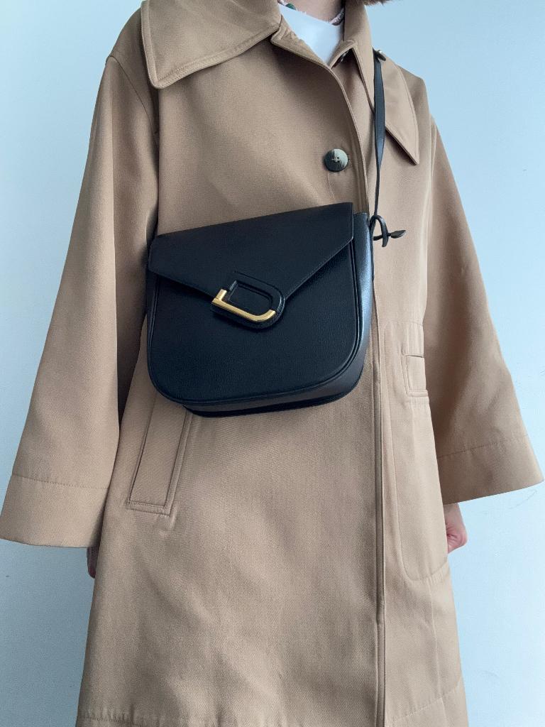 2 delvaux tassen, Handtassen en Accessoires, Tassen | Damestassen, Ophalen of Verzenden, Zo goed als nieuw, Zwart, Handtas