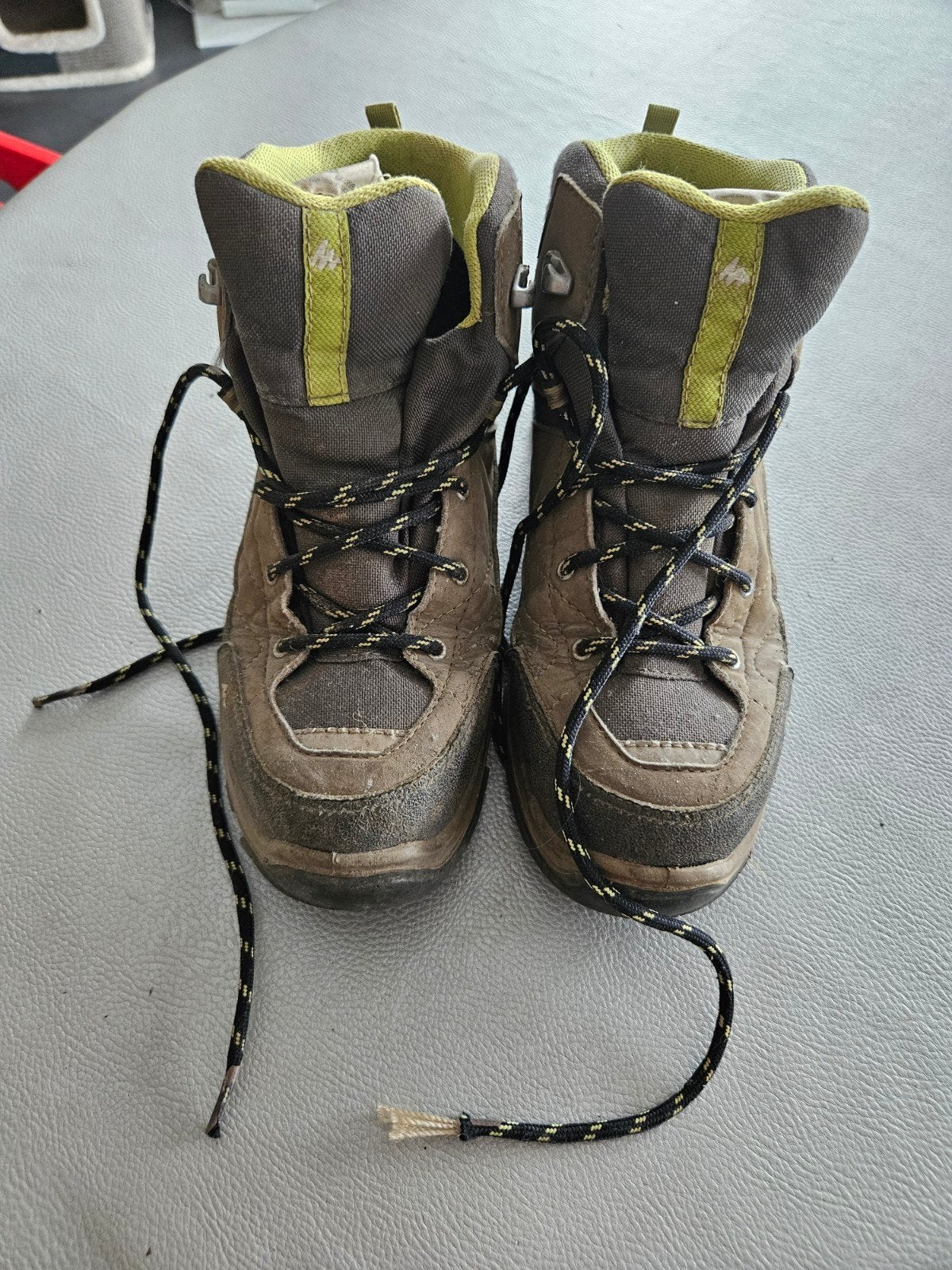 Chaussures de randonnée scouts pointure 38 brunes et vertes, Enlèvement, Chaussures