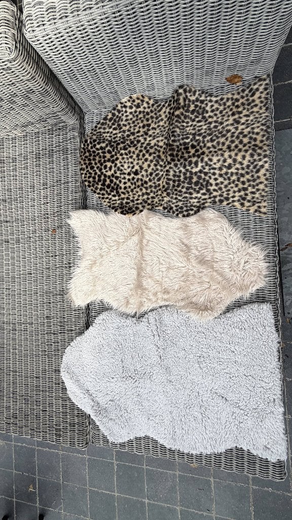 4 kleine imitatievachtjes luipaard, beige, grijs, Huis en Inrichting, Ophalen, Zo goed als nieuw, Beige