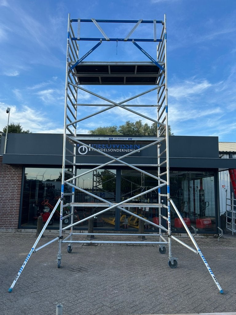 ASC rolsteiger/rol steiger 135x250CM 7.2M werkhoogte, Doe-het-zelf en Bouw, Ophalen, Gebruikt