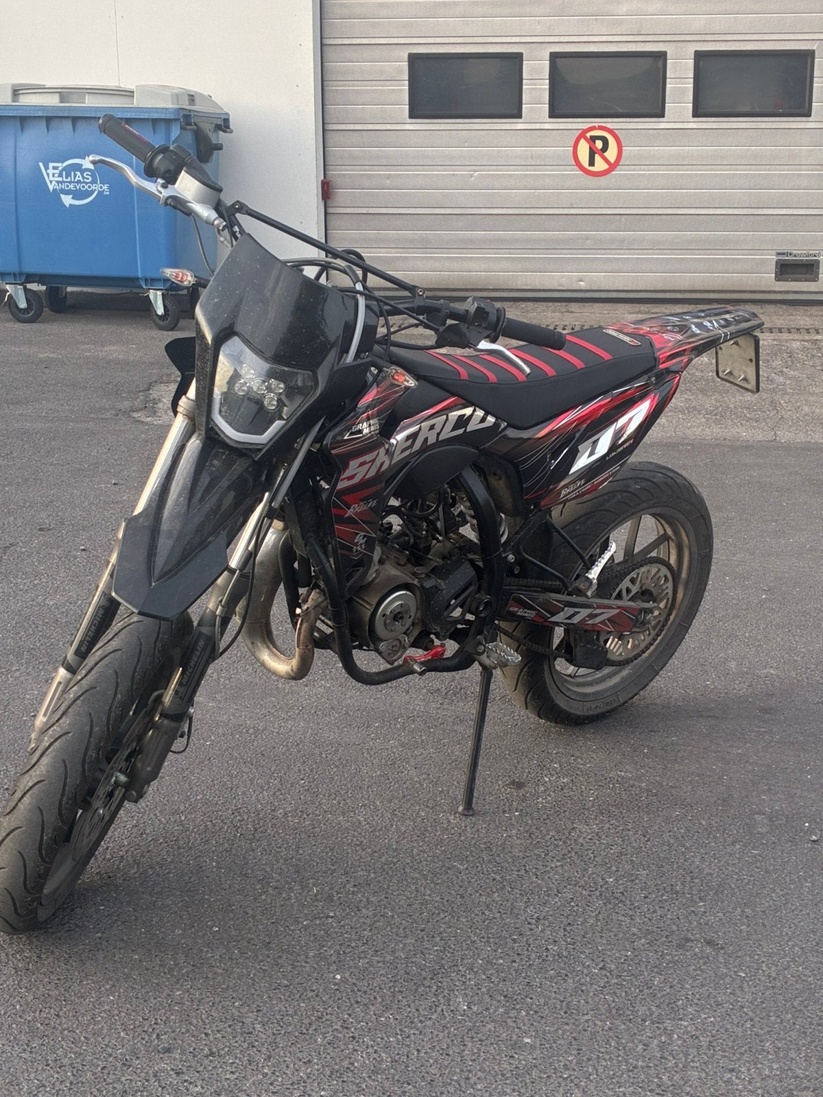 Mooie sherco sm-r, Fietsen en Brommers, Brommers | Derbi, Ophalen, Zo goed als nieuw