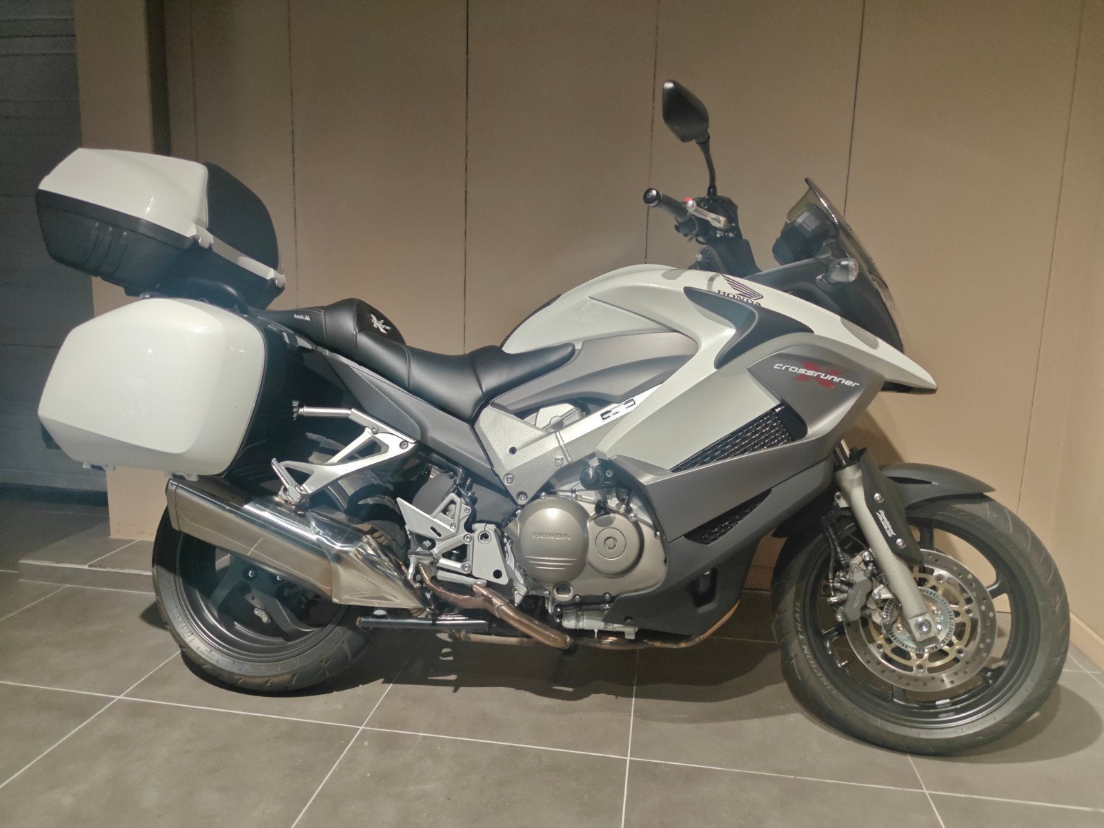Honda Crossrunner 800 met 5300km !, Motoren, 4 cilinders, Motorrijbewijs A, Meer dan 35 kW, ABS