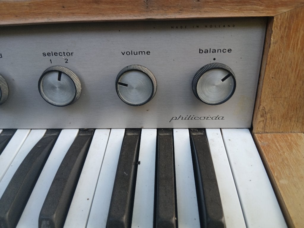Synthetiseur philips PHILICORDA vintage à restaurer., Musique & Instruments, Synthétiseurs, Enlèvement, Utilisé, Autres marques