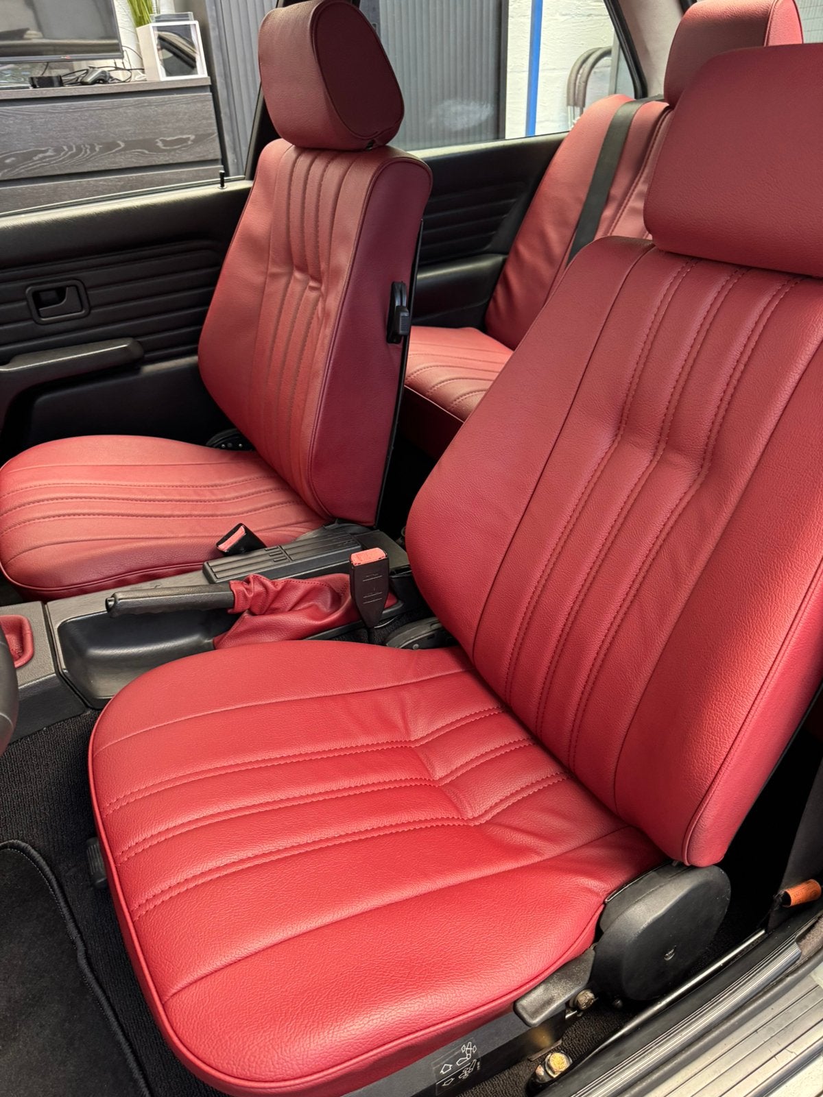 BMW E30 Coupé stoelen + Achterbank Rood – Nieuw Bekleed, Autos : Pièces & Accessoires, Enlèvement, Révisé, BMW