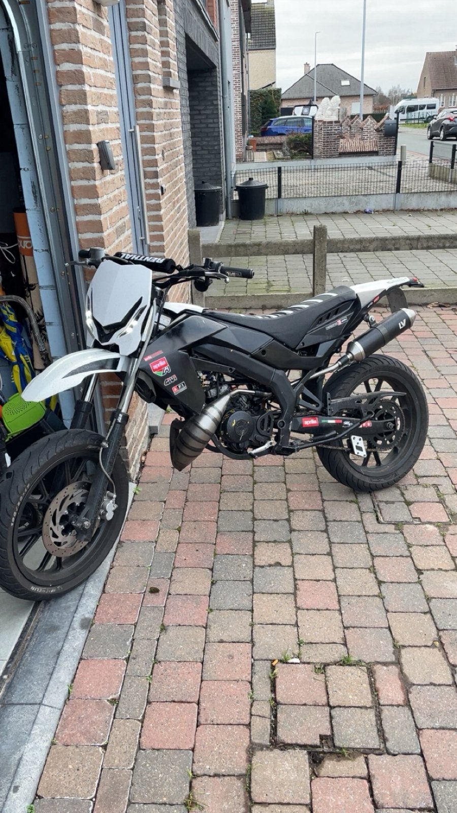 Aprilia sx50 2t brommer, Fietsen en Brommers, Ophalen, Gebruikt