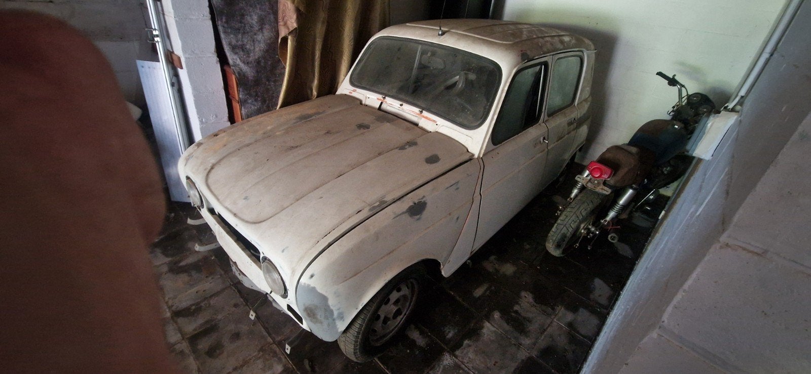 Renault 4 l, Renault