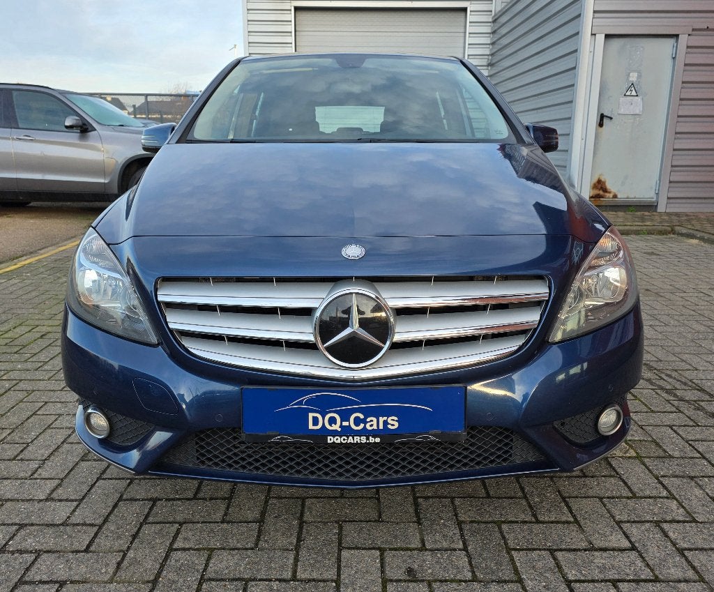 Mercedes-Benz B 180 d - 10/2012, Auto's, Voorwielaandrijving, Euro 5, Stof, Zwart